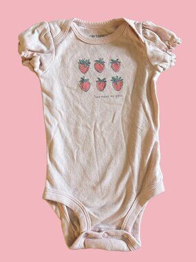 Carters Love Makes me Grow Bodysuit - 3/$10 • 5/$15